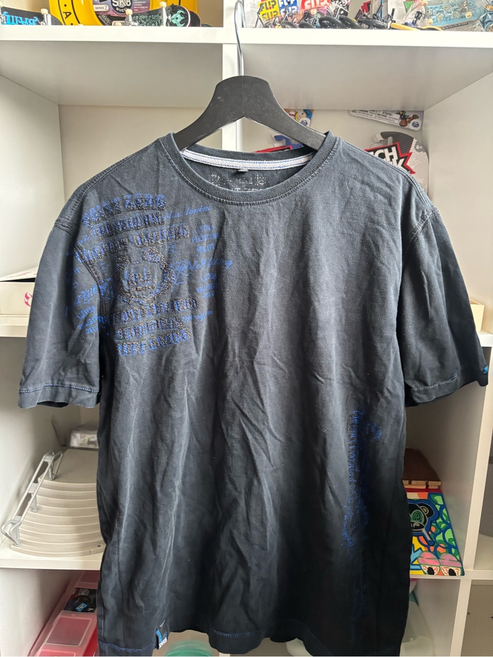 Men’s black with blue stitching point zero t shirt